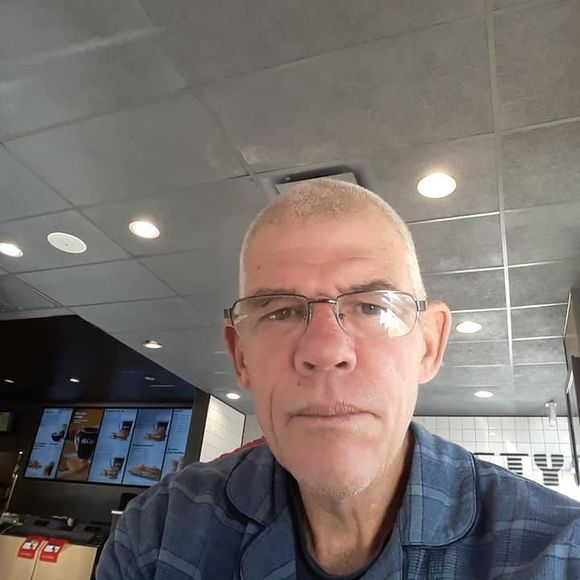 Meet your Posher, David - Picture 1 of 1